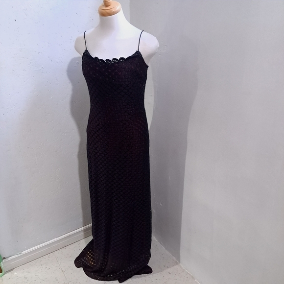 JS collections | Black and red lace trim spaghetti strap long evening go… - Picture 4 of 11